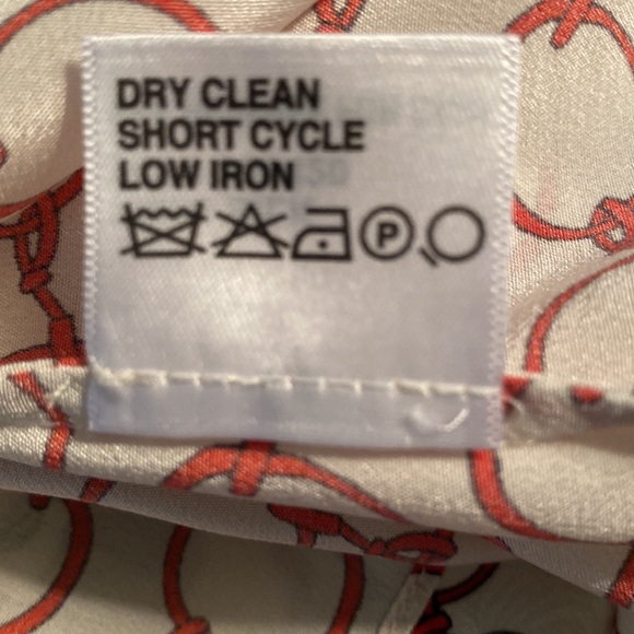 Carlisle Collection Silk Ivory & Red Chain Knot Print Blouse - 2 - Picture 11 of 11